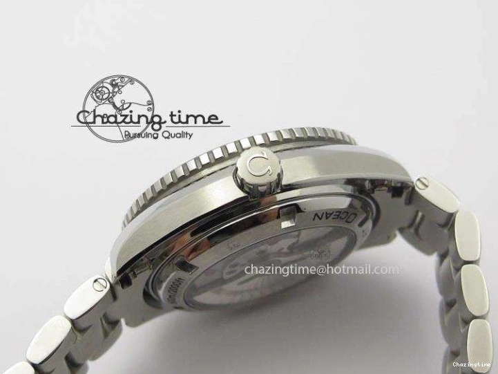 0518 Planet Ocean SS Bp Maker 45mm Black Bezel On SS Bracelet A OnTrend 8218